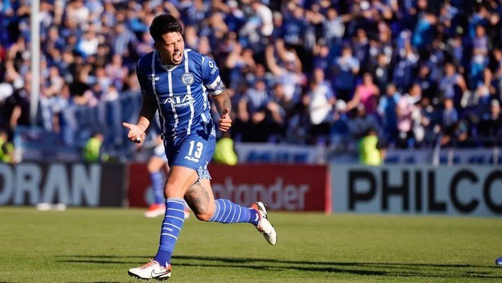 El Indio Fernández se fue del Tomba.