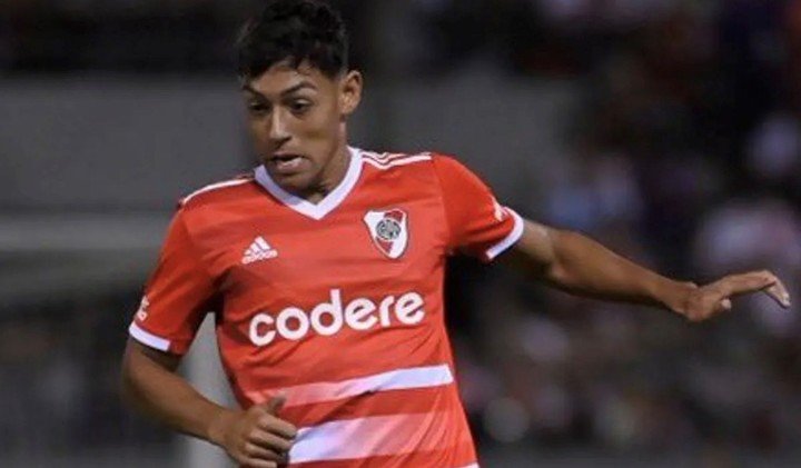 Gonzalo Trindade en River.