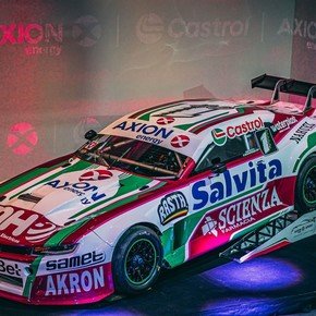 Cambio radical: Agustín Canapino presentó el Chevrolet Camaro con el que buscará el hexacampeonato de TC