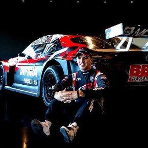 Matías Rossi presentó el auto con el que quiere recuperar la corona del TC