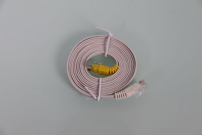 Cable de red Ethernet del sistema Wi-Fi Mesh FRITZ!Mesh Set 1700 en detalle.