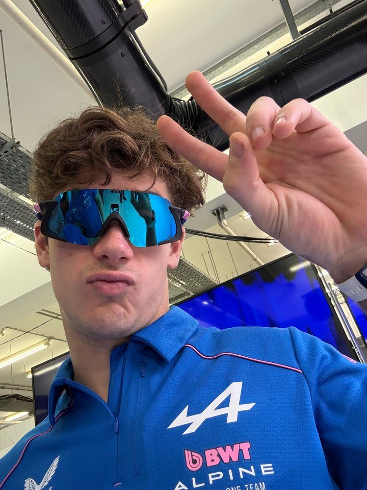 La divertida foto que Alpine compartió de Colapinto a pocos días del GP de Japón.