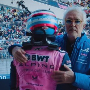 El abrazo de Flavio Briatore a Franco Colapinto tras lograr su mejor qualy en Alpine