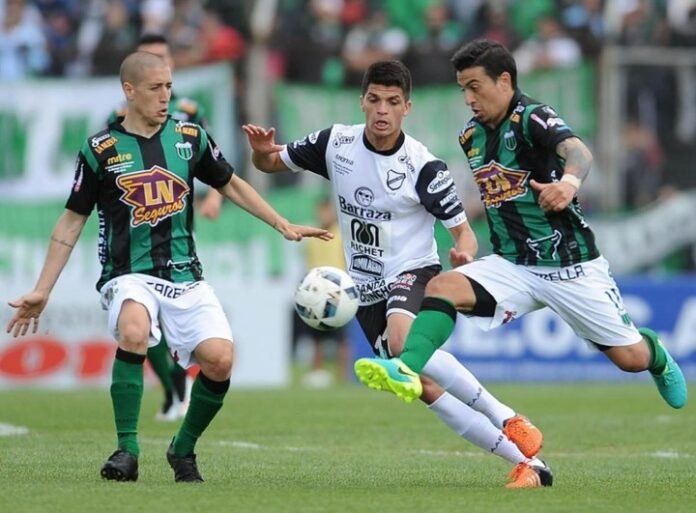 Los árbitros designados para la fecha de clásicos en la Primera Nacional