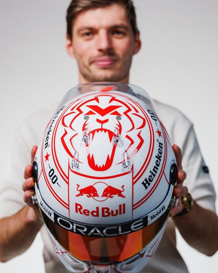 Max Verstappen ya tiene casco para el GP de Japón de Fórmula 1. (@verstappencom)