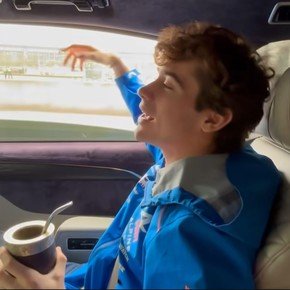 En modo Scaloneta: la arenga de Colapinto antes de cada carrera