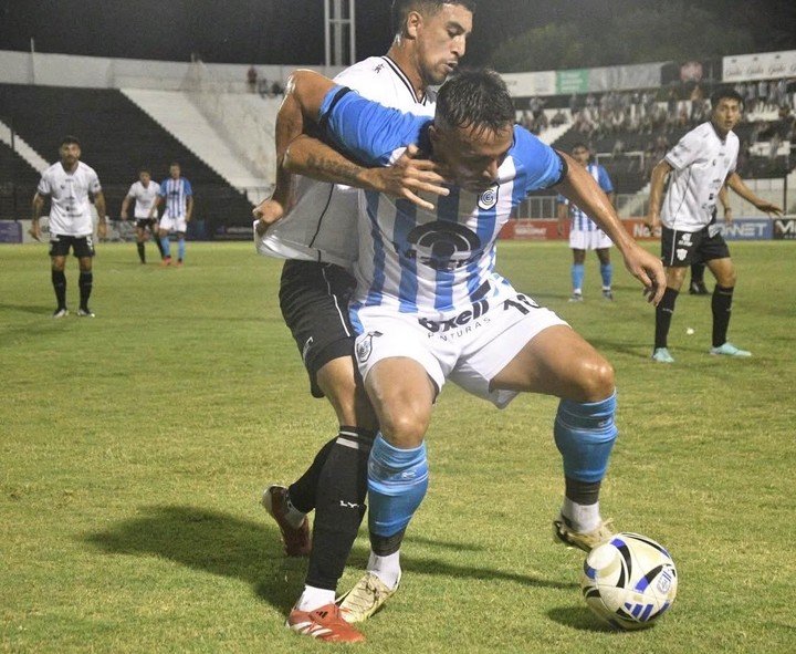 Gimnasia se llevó un triunfazo de Chaco.