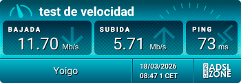 Captura de pantalla del test de velocidad OpenSpeedTest mostrando 11.70 Mbps de bajada y 5.71 Mbps de subida en el salón con el FRITZ!Box 6825 4G