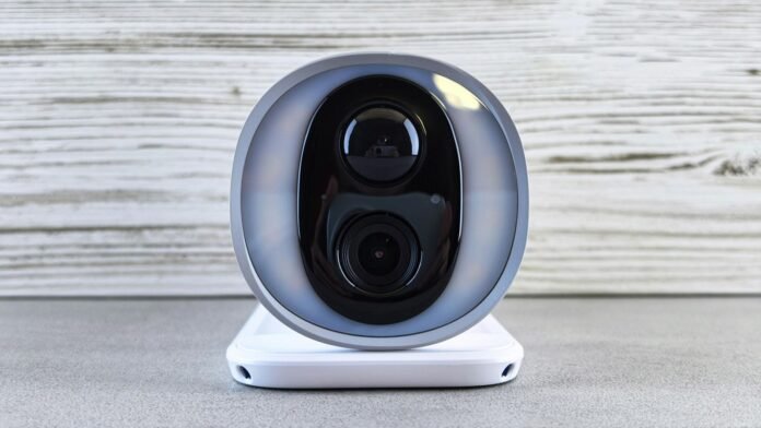 Cámaras de seguridad de interior vs de exterior: estas son las diferencias más importantes