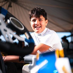 Quién es Martín Bertolaccini, el pibe que recibió la banca de Colapinto