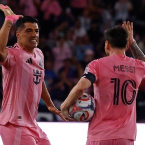 Messi la rompió en la inauguración del NU Stadium, pero el Inter empató 2-2