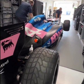 El Fórmula 1 de Colapinto ya viaja a Buenos Aires: logística, detalles y una adaptación contrarreloj