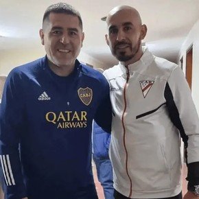 Riquelme habla de Riquelme : “Lo único en común con Román es que jugué en la Bombonera, je”