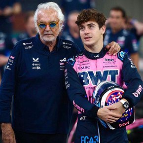 Video: el italiano fluido de Colapinto para saludar a Flavio Briatore