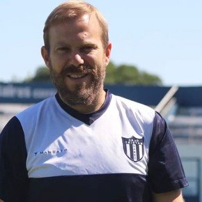 Gastón Granados liquidó a los jugadores de Tristán Suárez