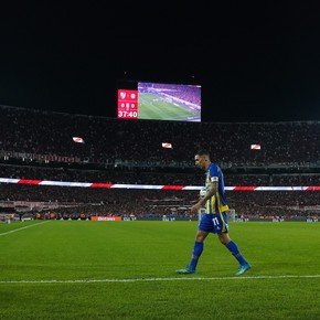 El Monumental a Di María: "Fideo secanuca" y silbidos estruendosos