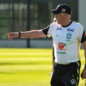 Ancelotti dijo que tiene el 11 para el debut contra Marruecos y la pregunta comparativa con Argentina que le hicieron 