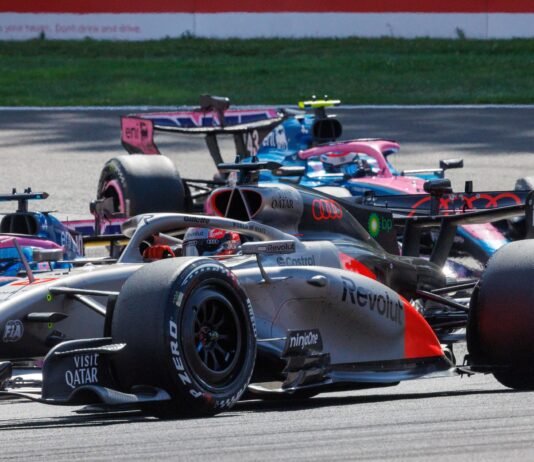 Así fue la maniobra del día: Colapinto pasó a Gasly y Lawson en el mismo momento