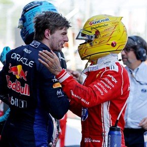 Lewis Hamilton le marcó la cancha a Max Verstappen: "No esperas ir por el exterior de un campeón"