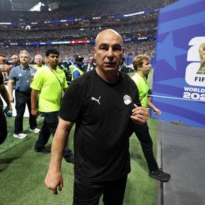 Hossam Hassan explotó tras la eliminación de Egipto: "Argentina presionó al árbitro antes del partido"