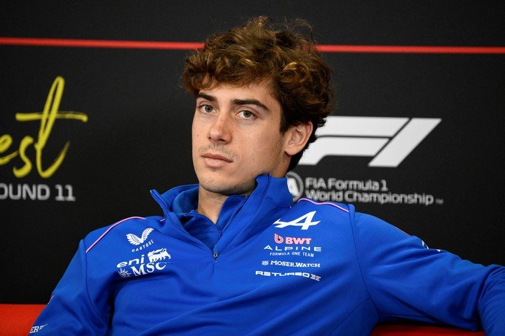 Franco Colapinto habló en la conferencia de prensa de la FIA.
(EFE.