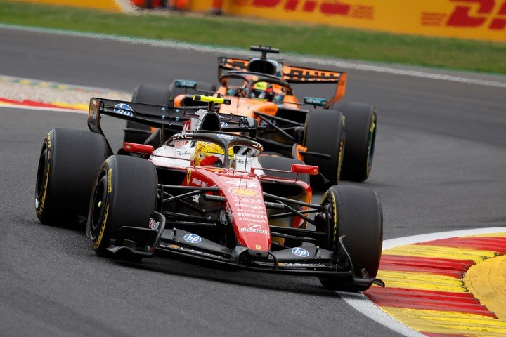 Hamilton terminó 4° en Bélgica. (AP Photo/Geert Vanden Wijngaert)
