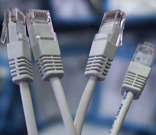 Cambiar de operador no siempre mejora Internet: mira esto antes