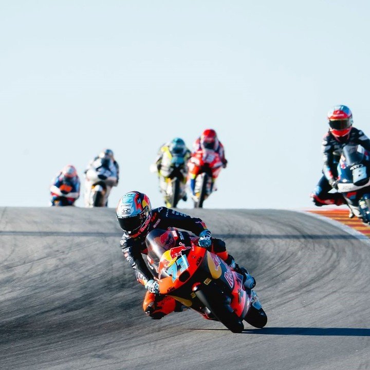 Valentín Perrone largará 9° este domingo en Aragón en Moto3.
(@valentinperrone73 en IG).