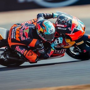 Moto3: Valentín Perrone brilló en la qualy y largará en primera fila en Silverstone