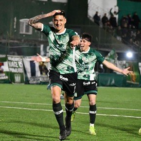 Video: el golazo olímpico de Excursionistas para ser líder de la Primera B