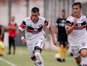 Los Andes y Almirante Brown debutaron con un empate intenso