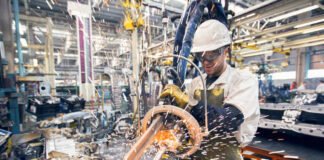 “Nunca ocurrió en la historia”: Kulfas advierte sobre un crecimiento económico que destruye el empleo