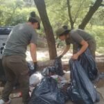 Parque Sarmiento: todos los fines de semana se retiran 400 bolsas de residuos del espacio verde y la laguna